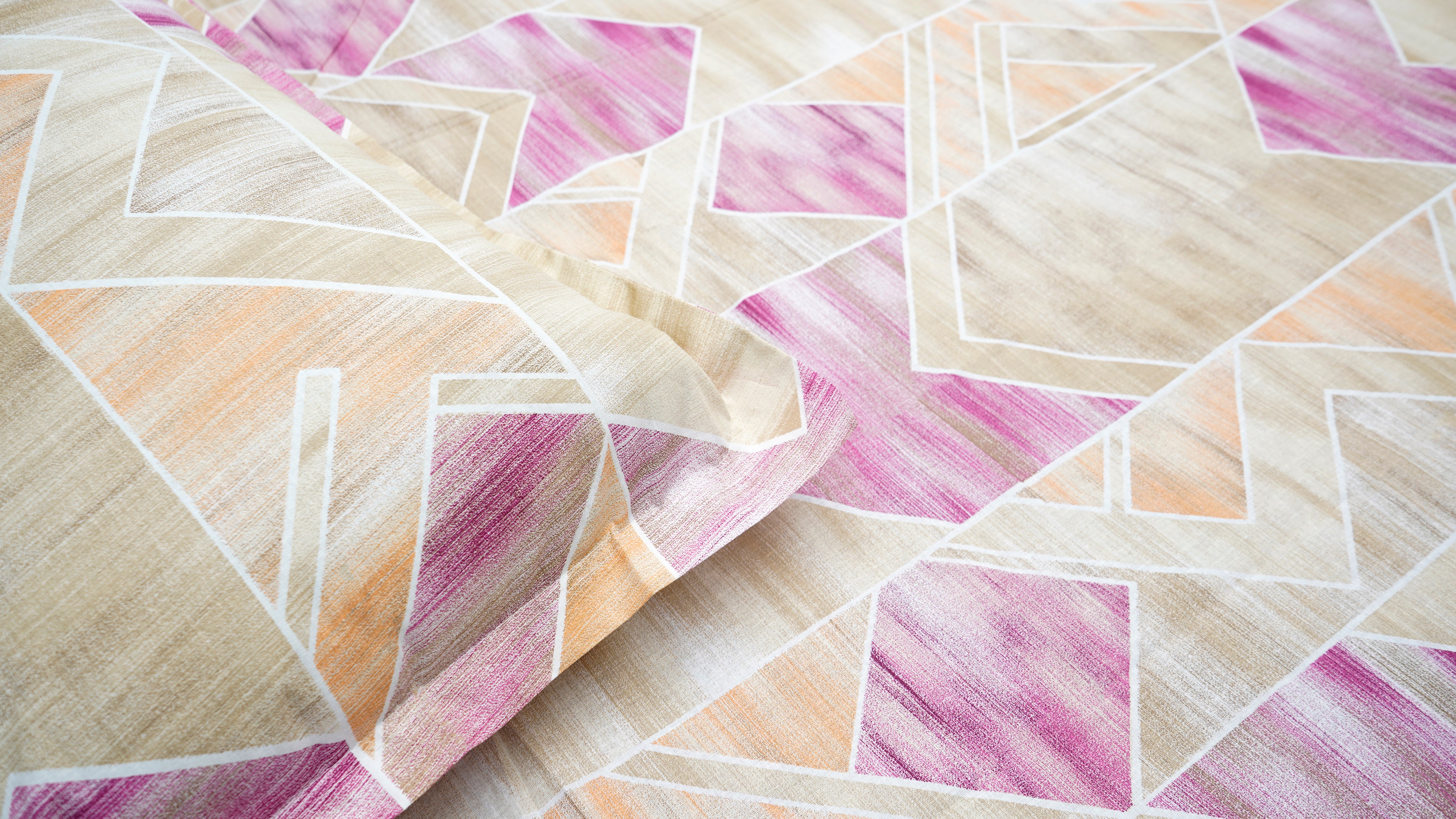 Beige with pink geometrical print double bedsheet with pillow cover