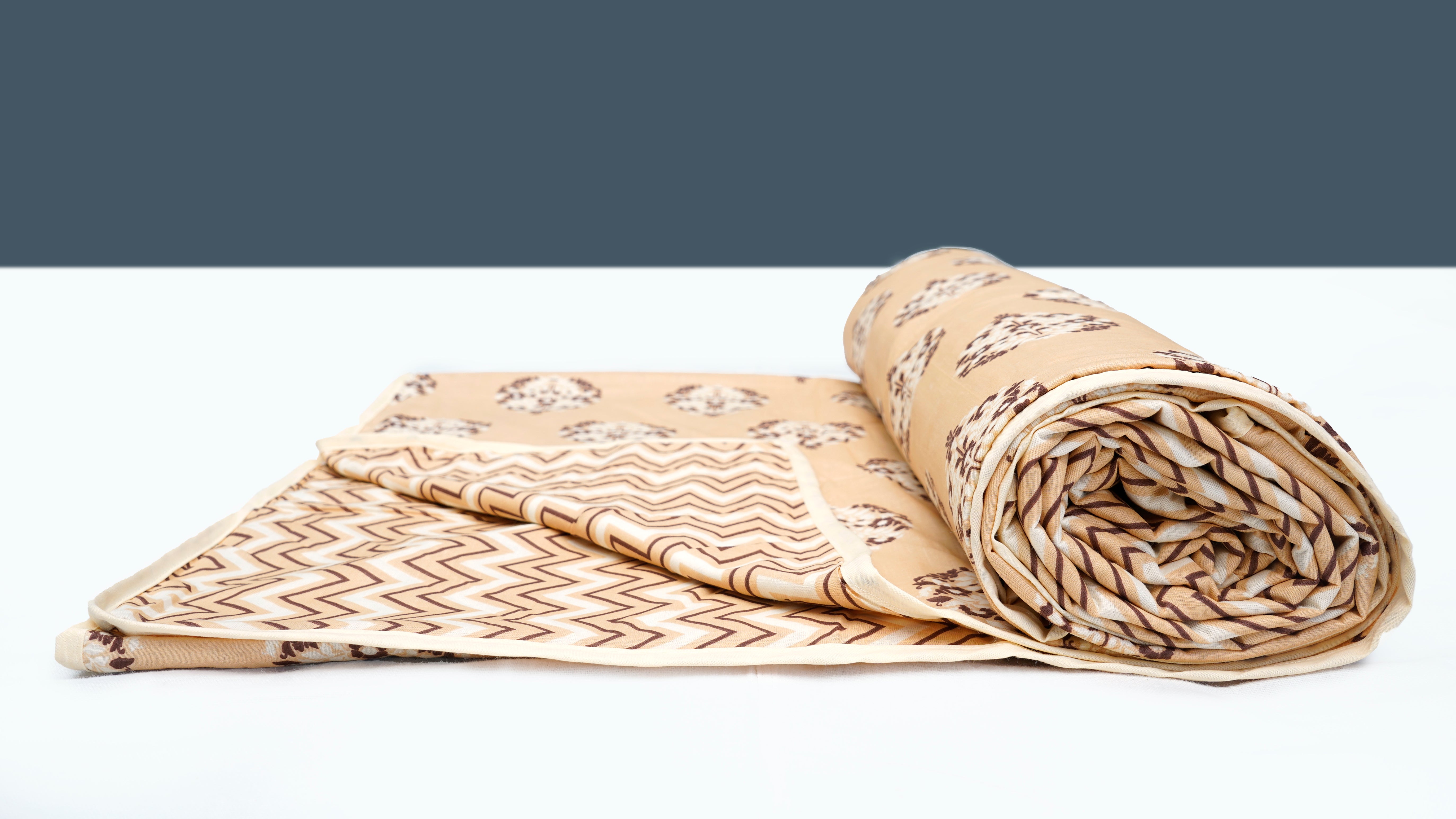 100% Cotton reversible single size Dohar/AC Blankets with Brown zig zag and floral prints