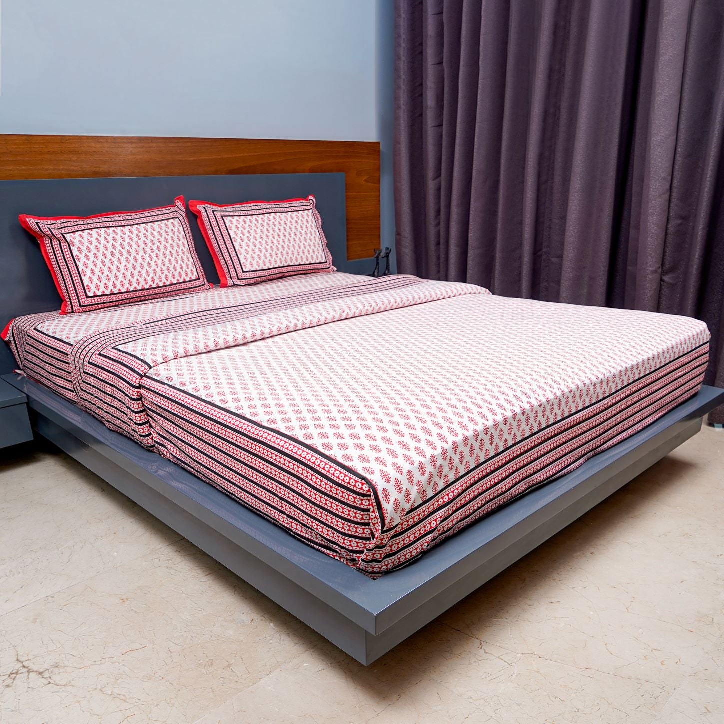 Inizio Cotton Queen Size Jaipuri Bedsheet along with 2 Pillow Covers Motif Print with Black Border Comfortable & Lightweight Fabric Fit for All Seasons