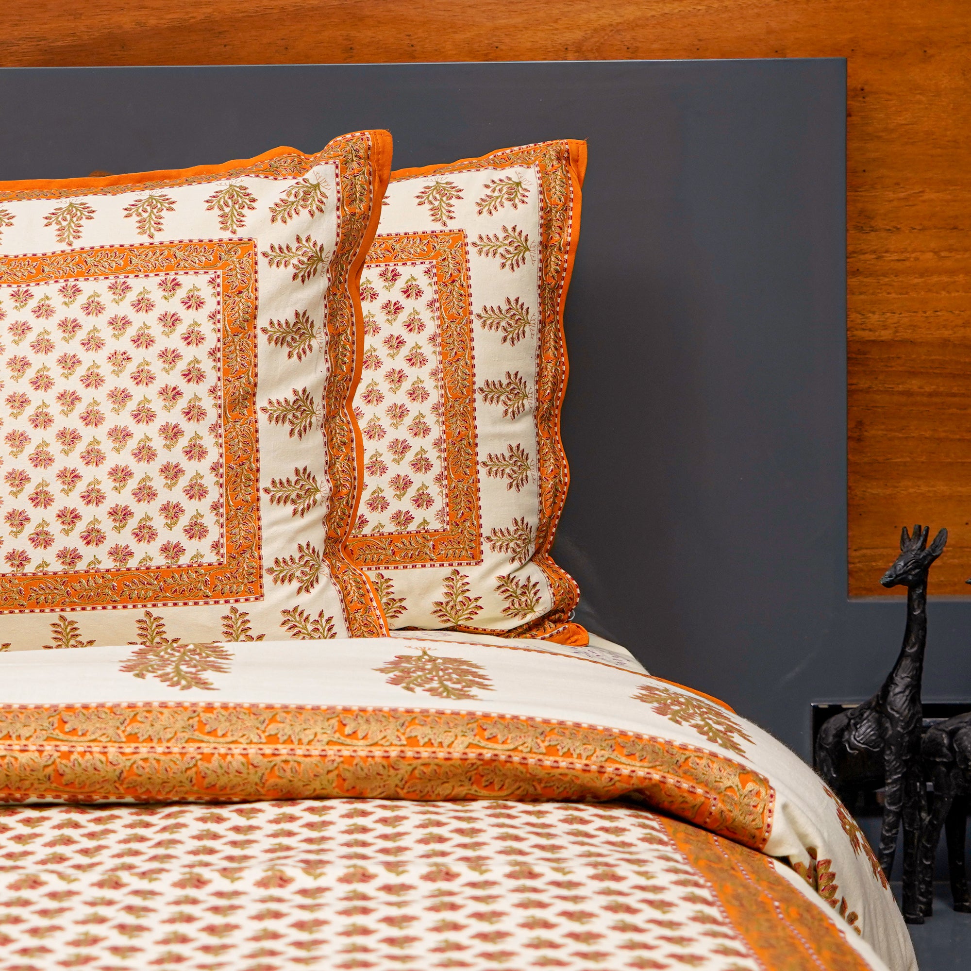 Inizio Rajasthani Sanganeri Bagru Floral Printed Queen Size Bedsheet Along with 2 Super Soft Pillow Covers Pure Cotton Skin Friendly Ethnic Jaipuri Design Combo of Cream & Mustard