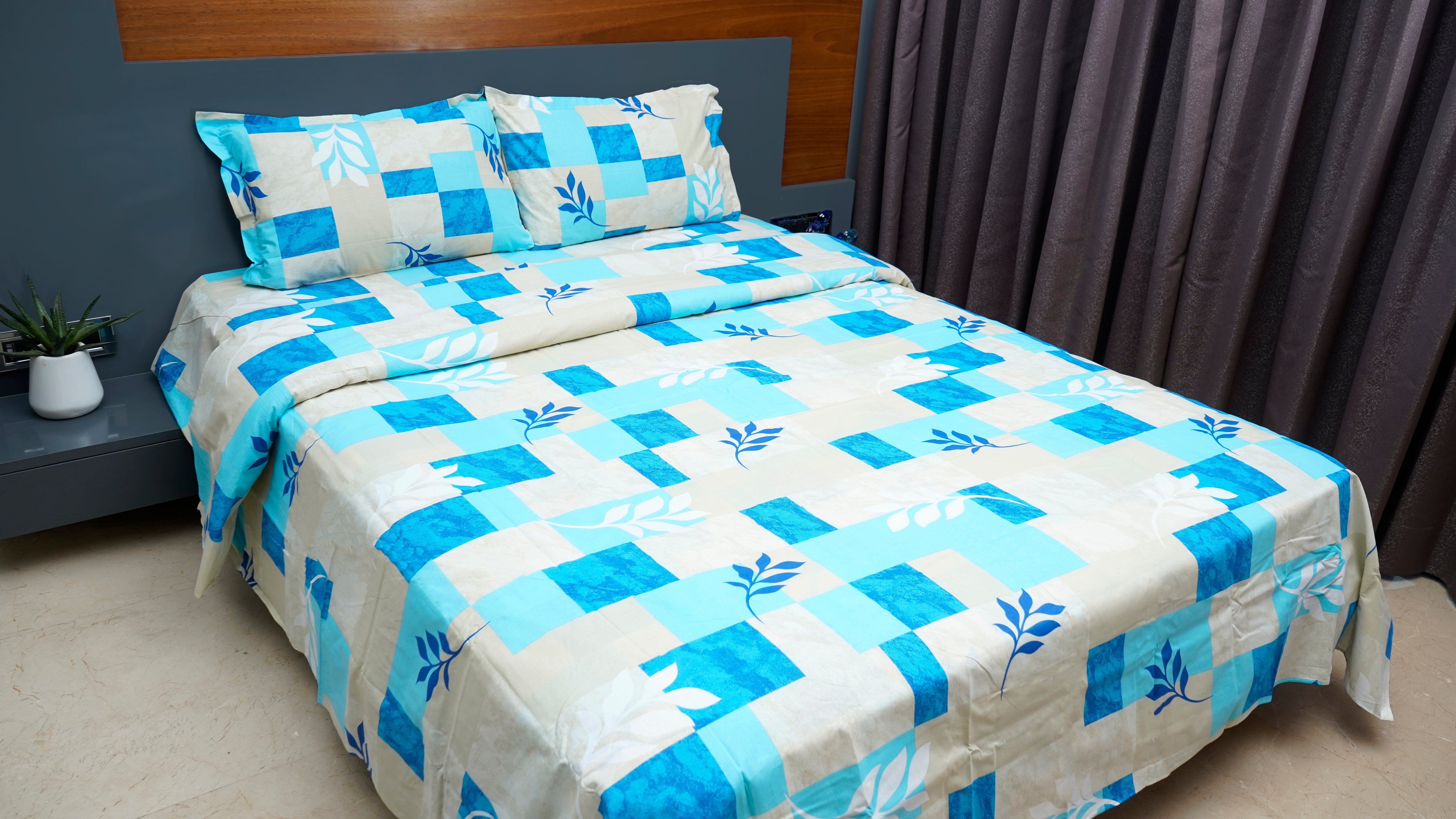 Blue checkered leaf motif 100% cotton queen size double bedsheet with two pillow covers