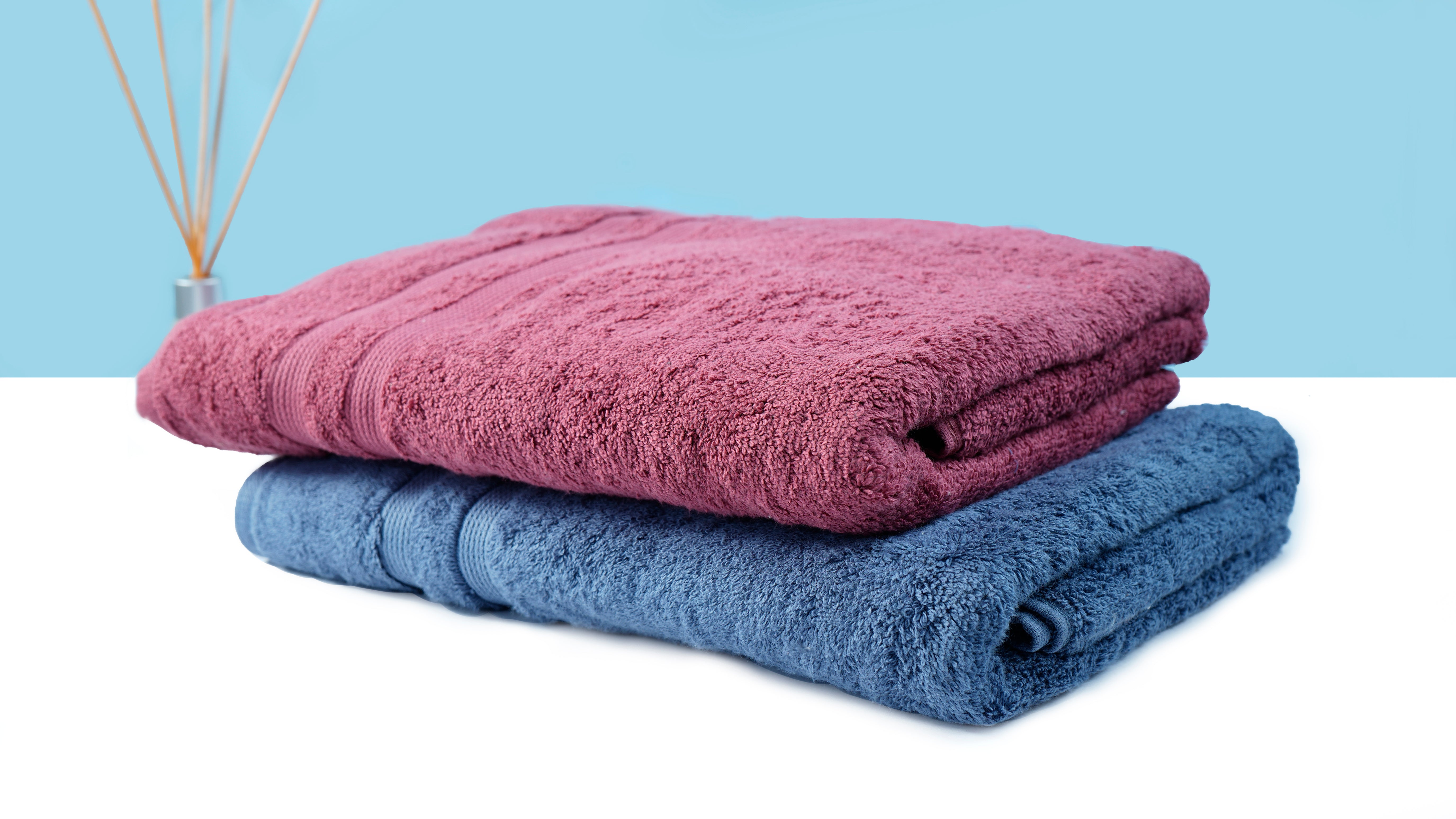 Magenta and Blue Terry Bath Towels 600 GSM