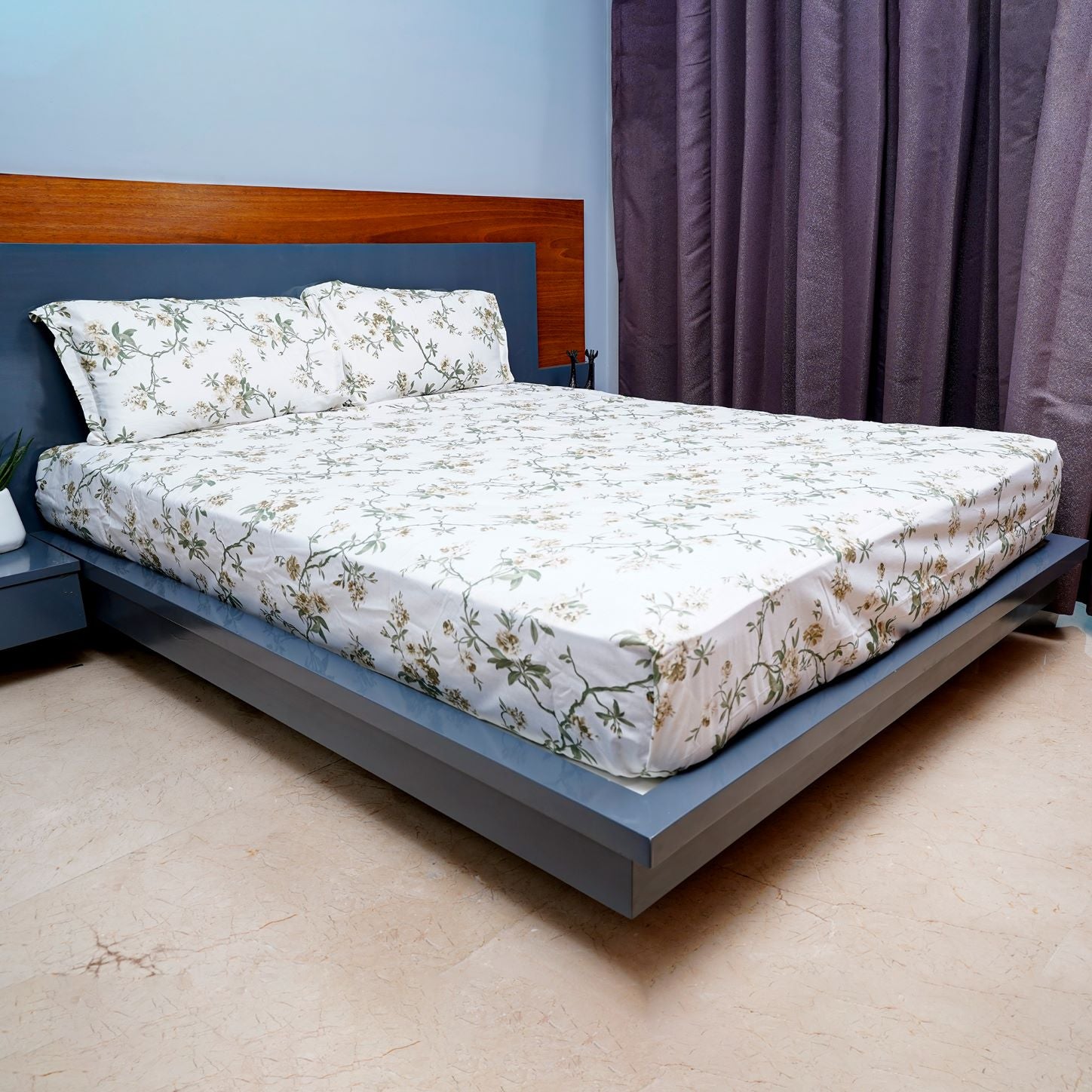 White Green Leaves Printed Cotton King Size Bed sheet with Soft Pillowcases Extra Soft