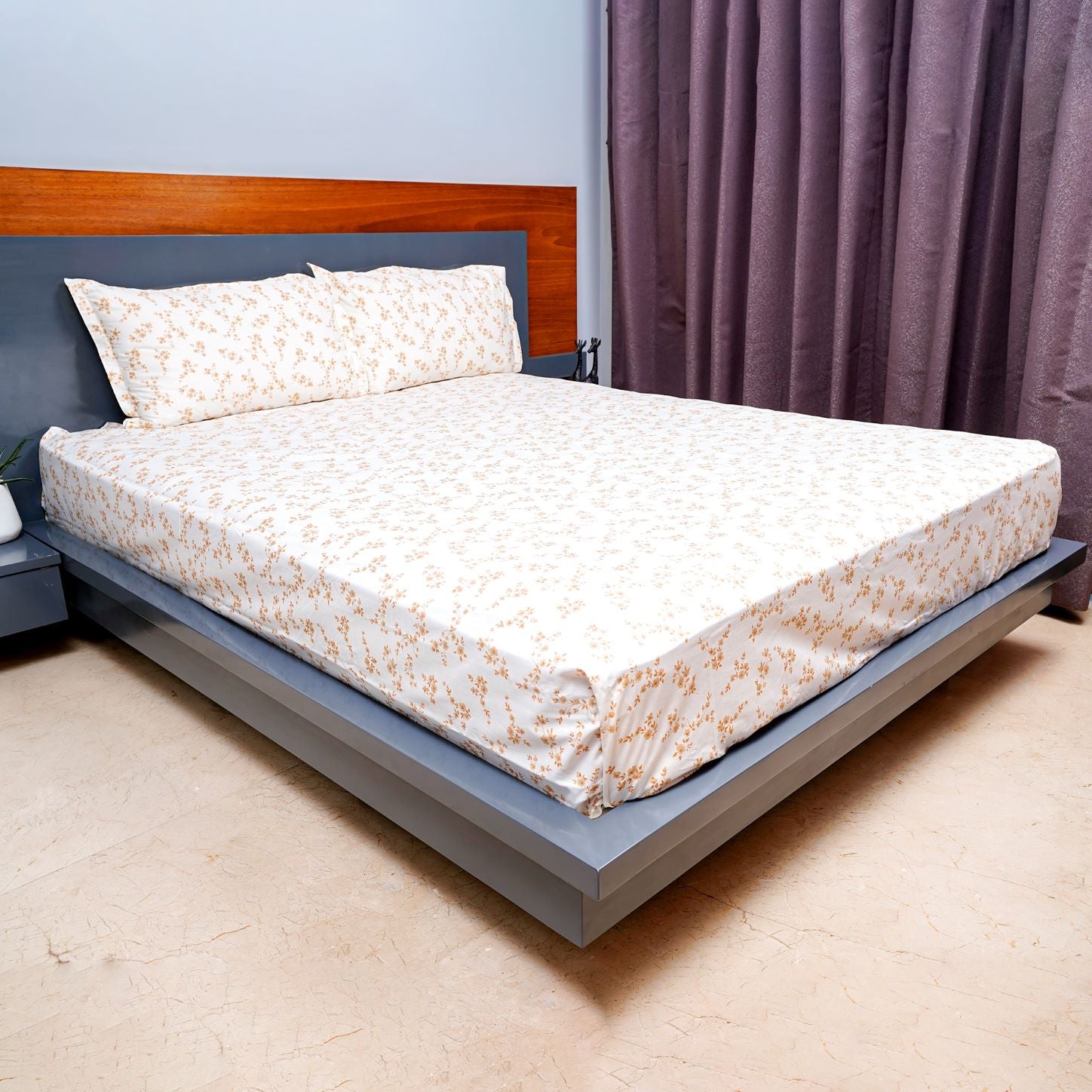 Cream Small Buti Floral Gold Queen Size Bed sheet for Double Bed Along with Pillowcase Soft Easy Care Luxury Wrinkle Free
