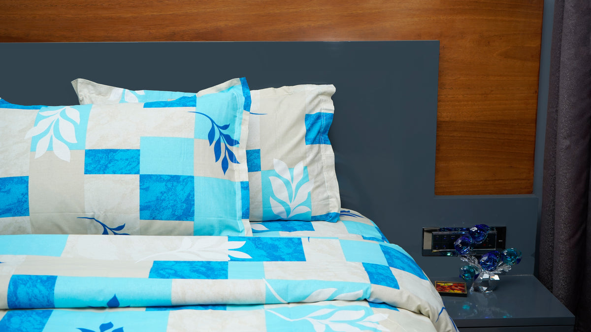 Blue checkered leaf motif 100% cotton queen size double bedsheet with two pillow covers