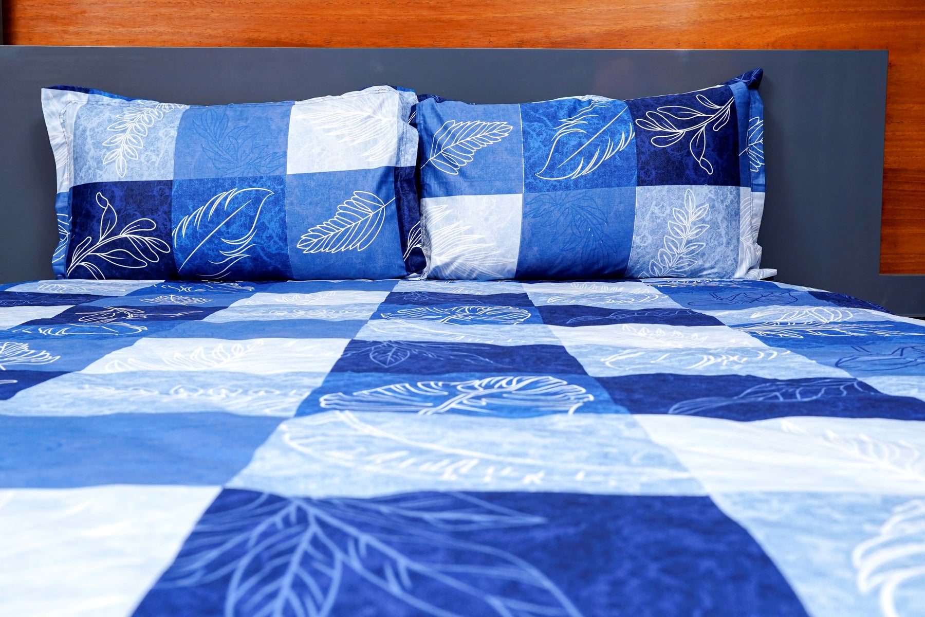 Blue & Grey Cotton Soft Queen Size Bed sheet with 2 Pillow Covers Leaves Printed Flat Sheets Lightweight Breathable